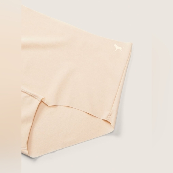 VS PINK NO SHOW BOYSHORTS- XL ONLINE ONLY!! - Picture 3 of 4